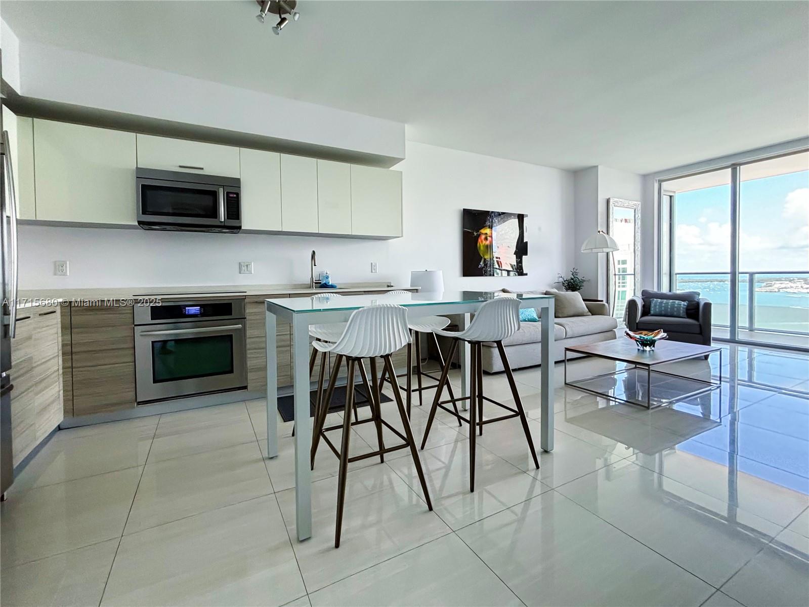 1300 Brickell Bay Dr 2707 Property Photo 5