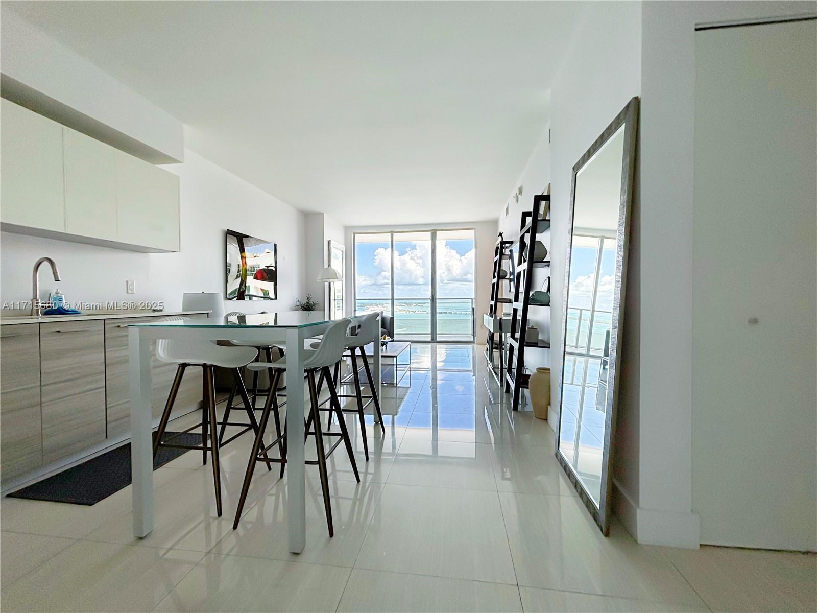 1300 Brickell Bay Dr 2707 Property Photo 7