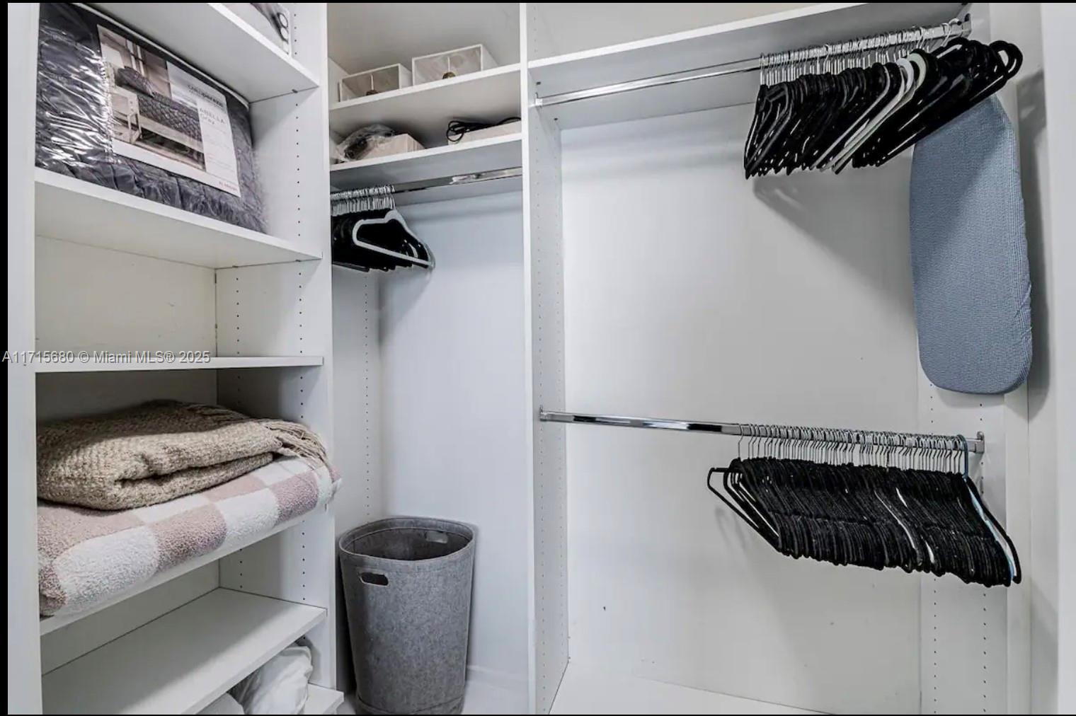 1300 Brickell Bay Dr 2707 Property Photo 14