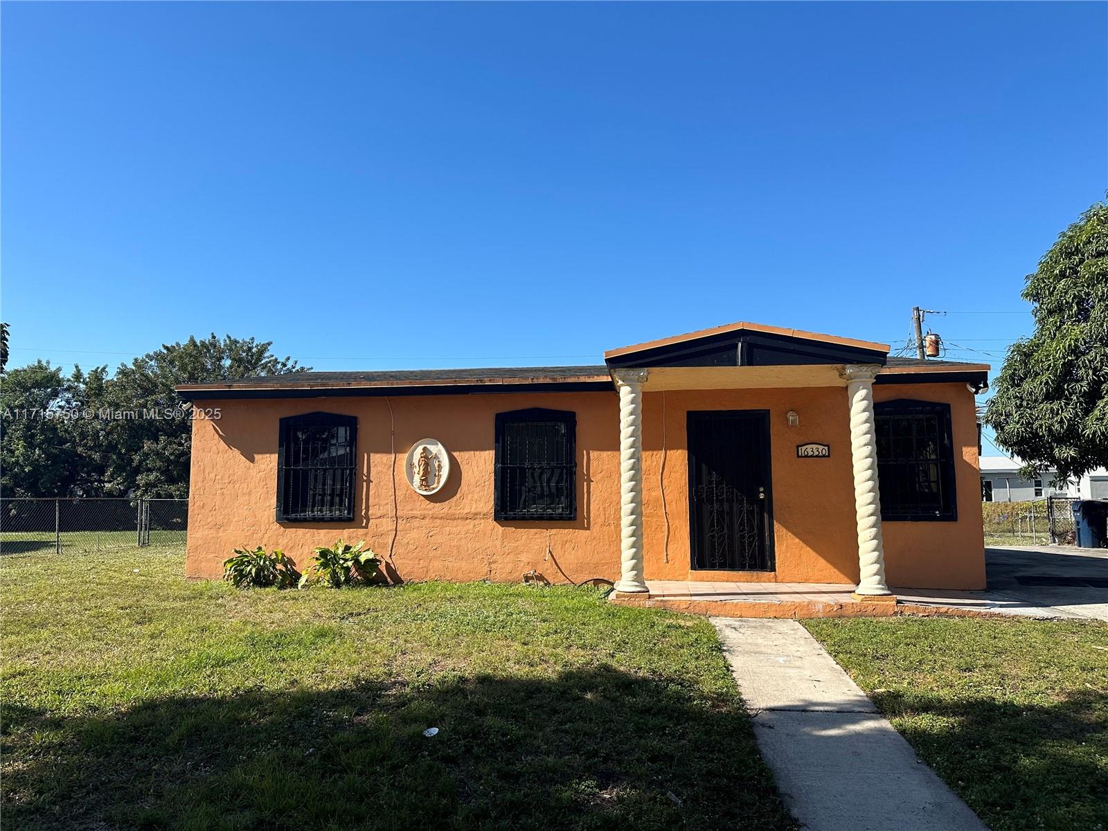 16330 Nw 17th Ct Property Photo 1