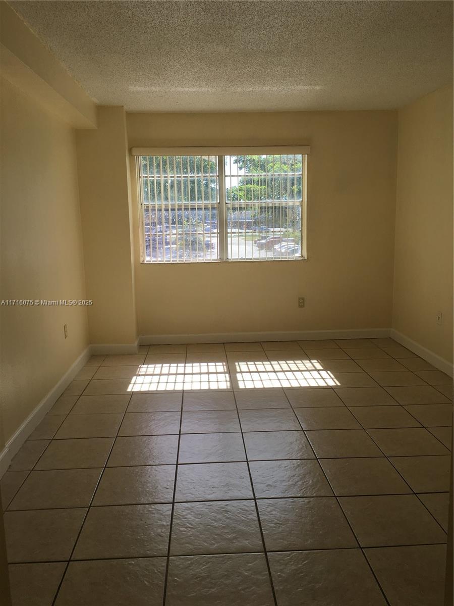 10900 Sw 104th St 210 Property Photo 13
