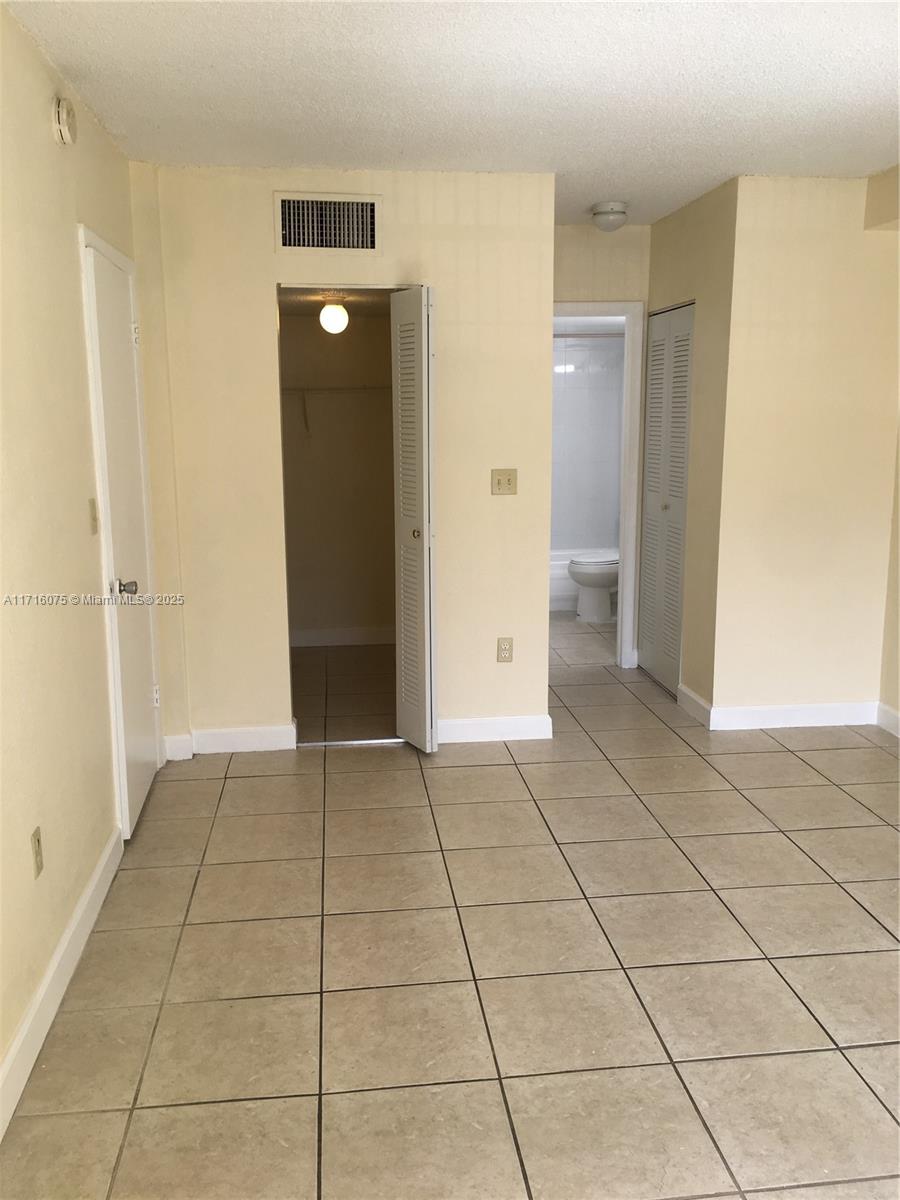 10900 Sw 104th St 210 Property Photo 15