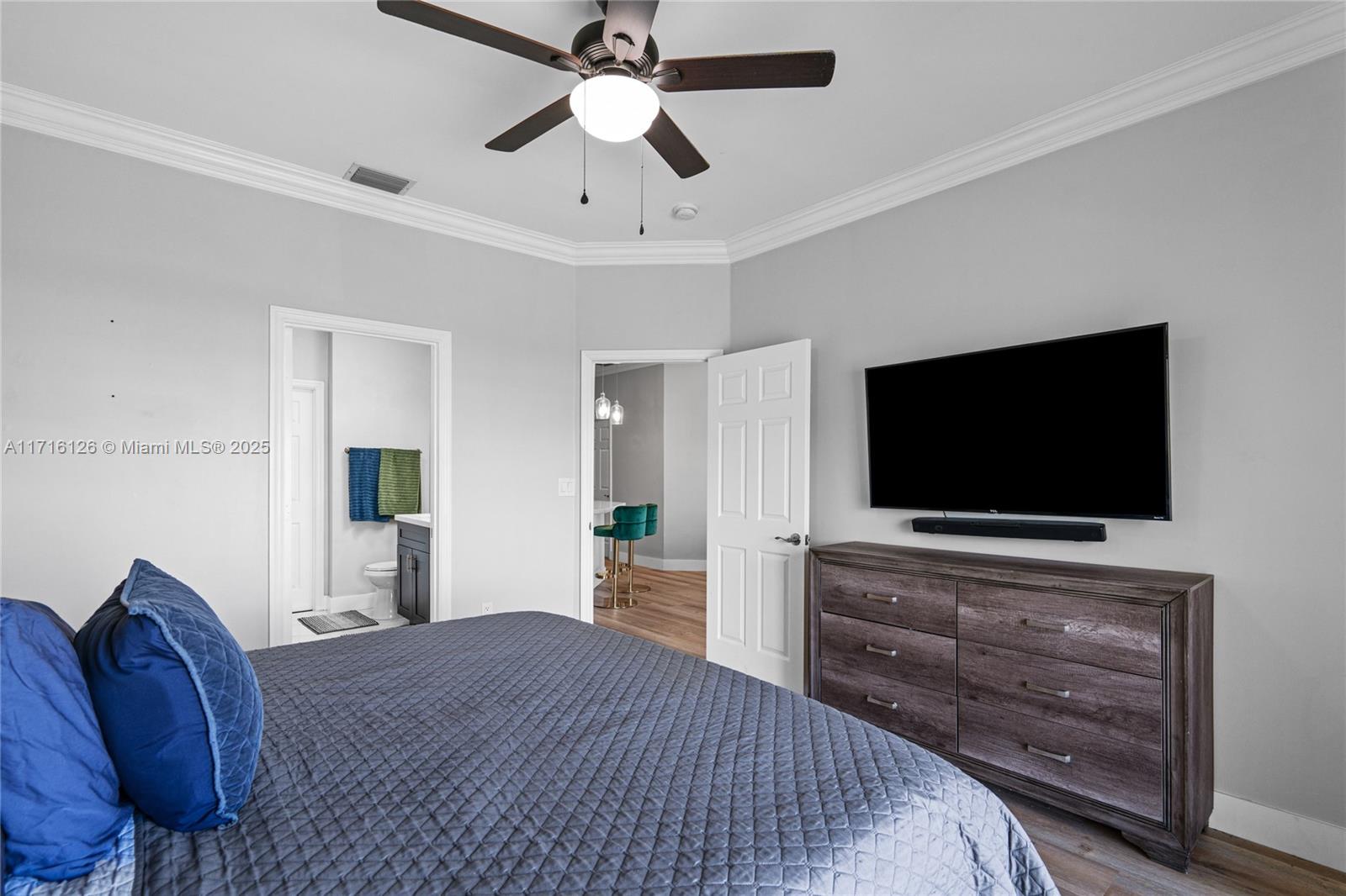 2911 Crestwood Ter 5201 Property Photo 41