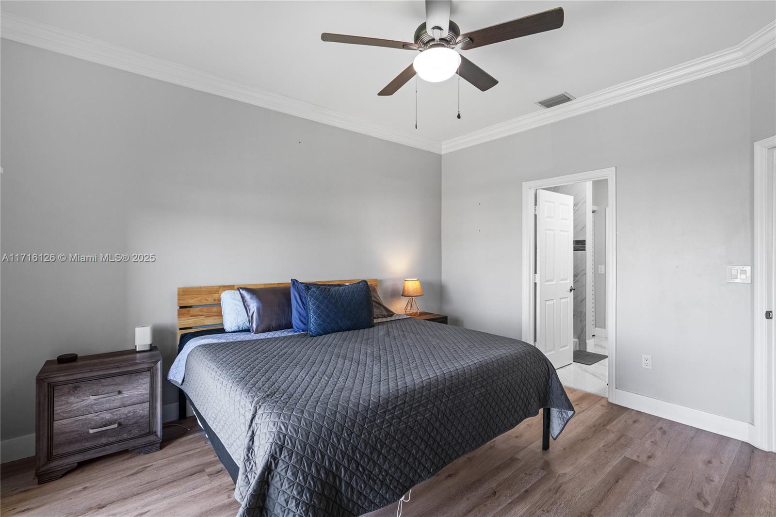2911 Crestwood Ter 5201 Property Photo 42