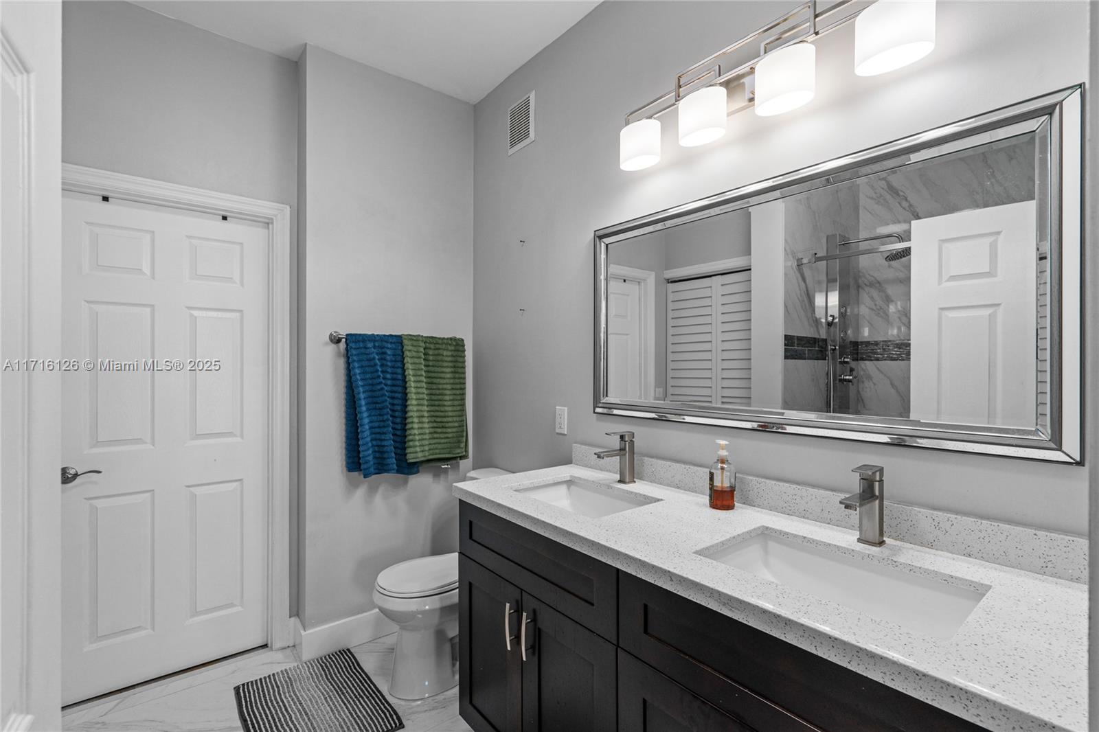 2911 Crestwood Ter 5201 Property Photo 47