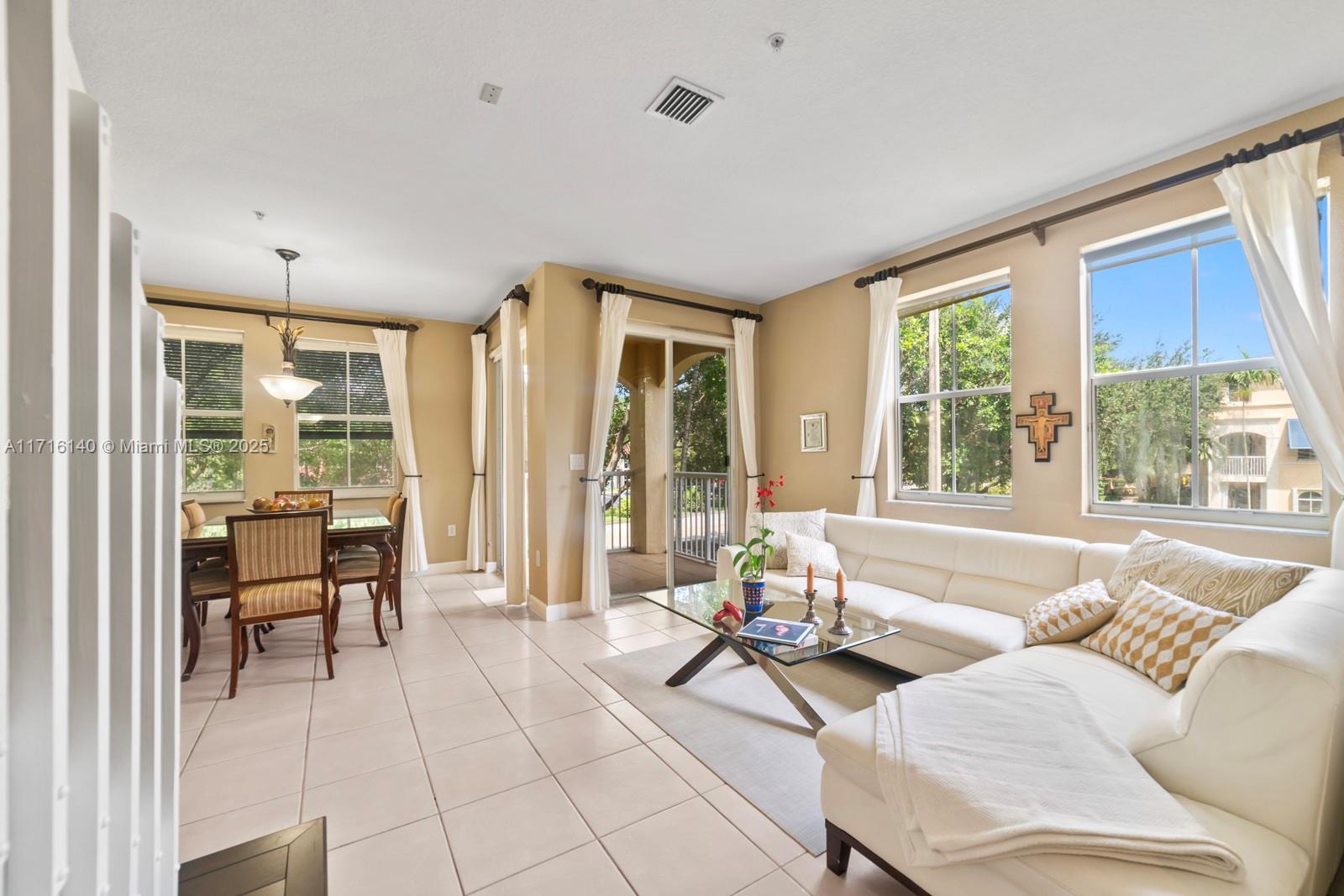 160 Jacaranda Country Club Dr 201 Property Photo 2