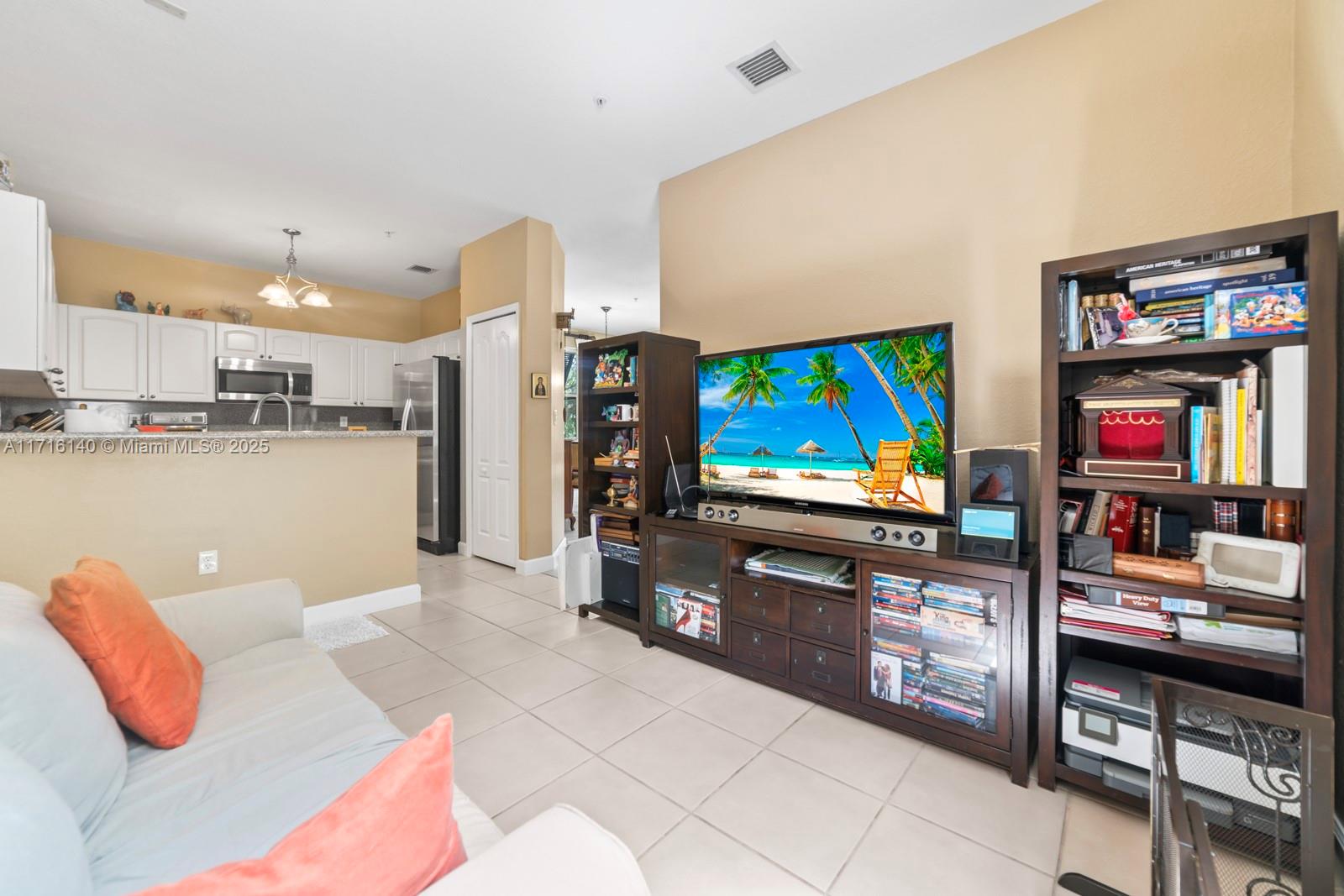 160 Jacaranda Country Club Dr 201 Property Photo 8