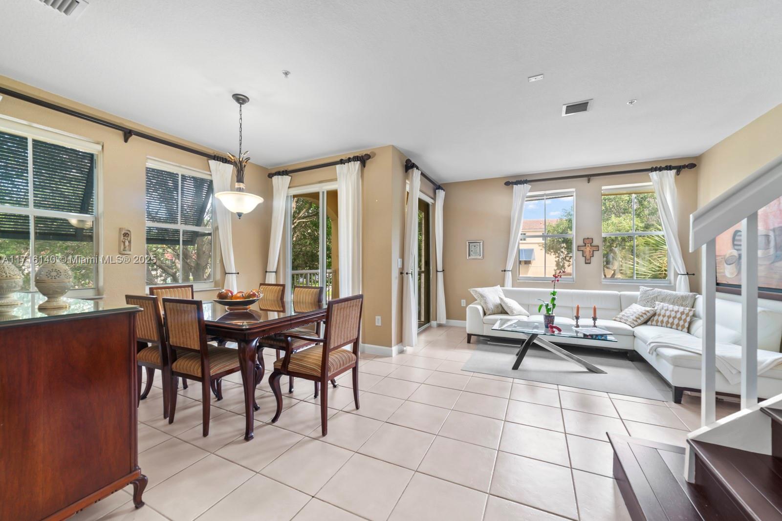 160 Jacaranda Country Club Dr 201 Property Photo 9