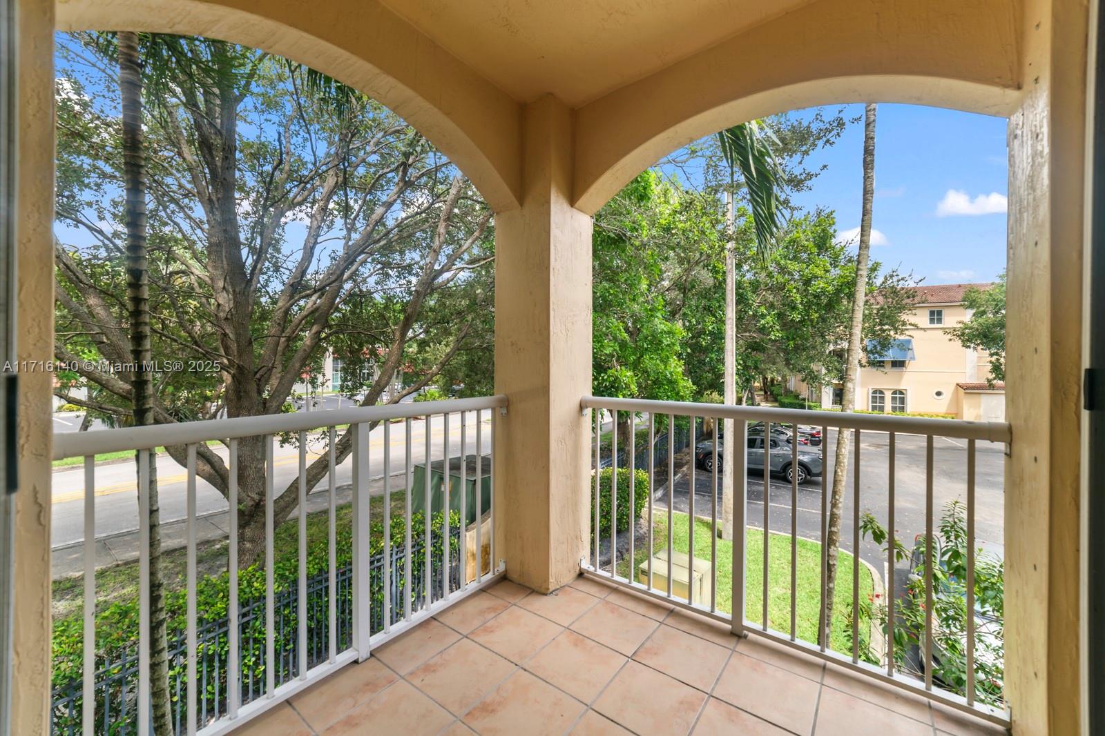 160 Jacaranda Country Club Dr 201 Property Photo 10