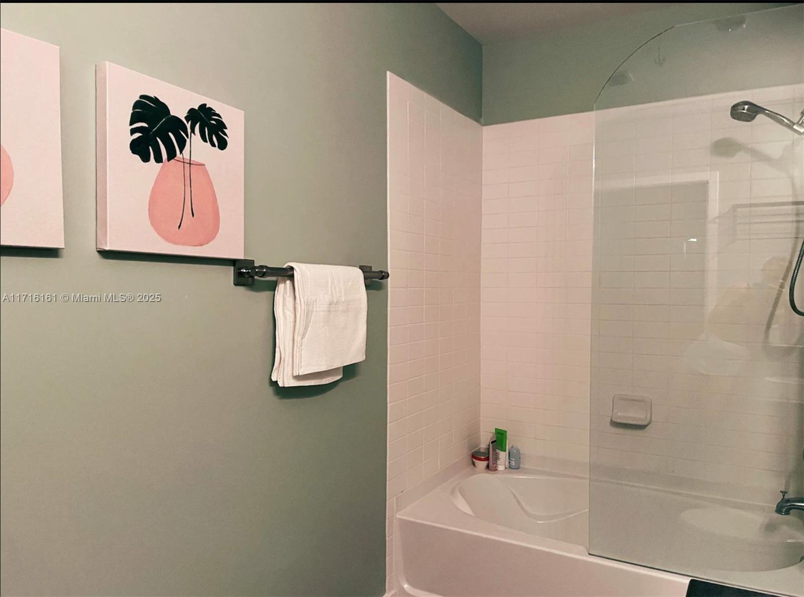 300 S Australian Ave 1506 Property Photo 5