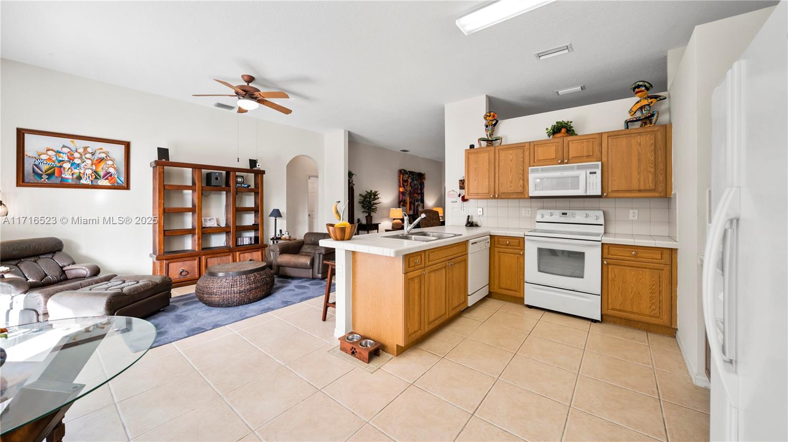 2420 Fairways Dr Property Photo 23