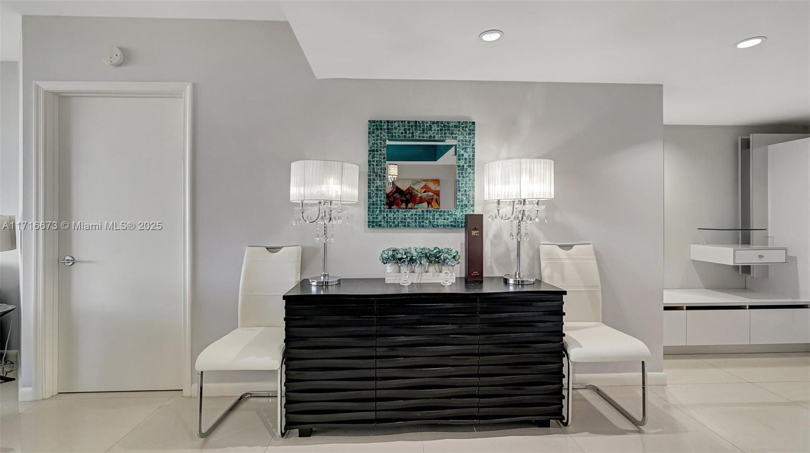 3598 Yacht Club Dr 1901 Property Photo 15