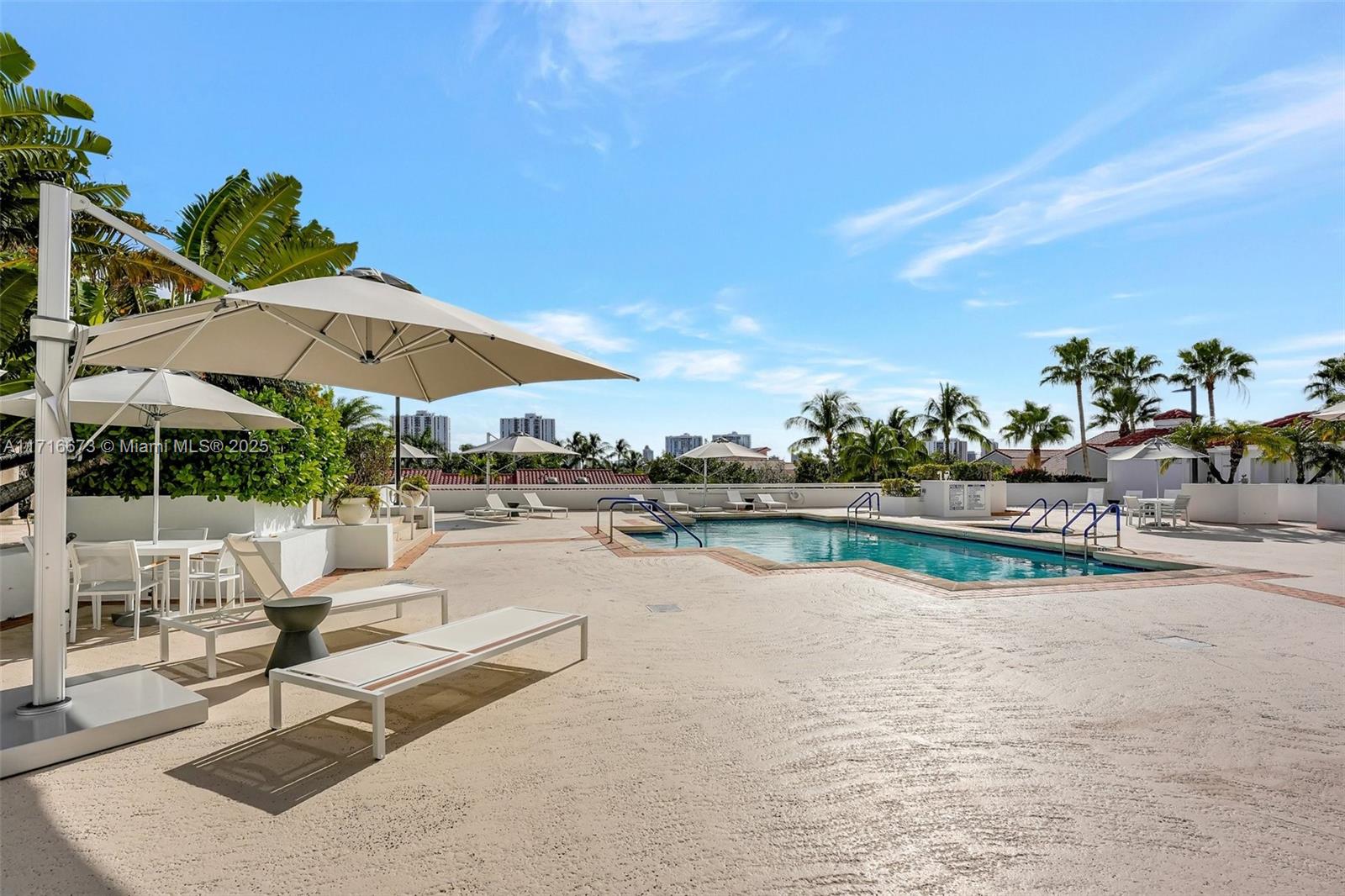 3598 Yacht Club Dr 1901 Property Photo 47