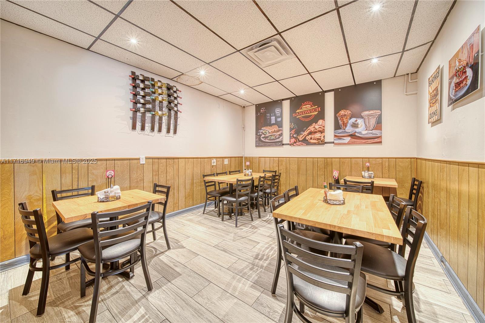Latin Sandwich Buffett Restaurant In Hialeah Property Photo 7