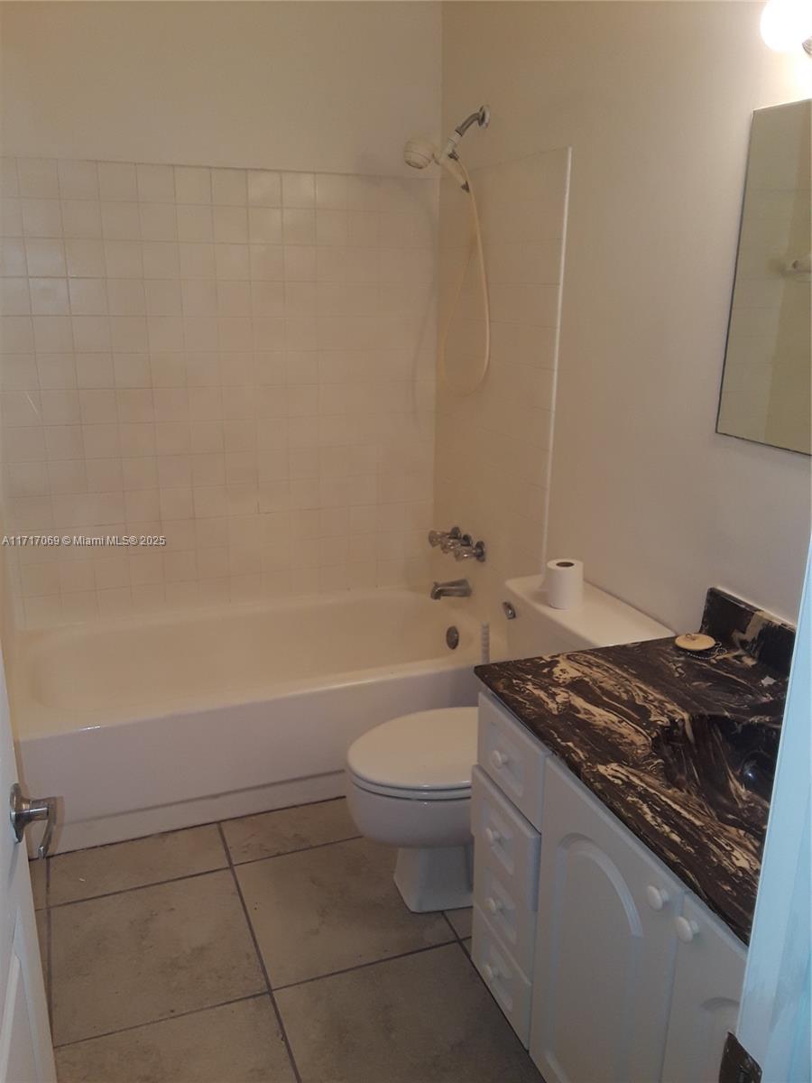8267 Sw 128th St 105 Property Photo 4