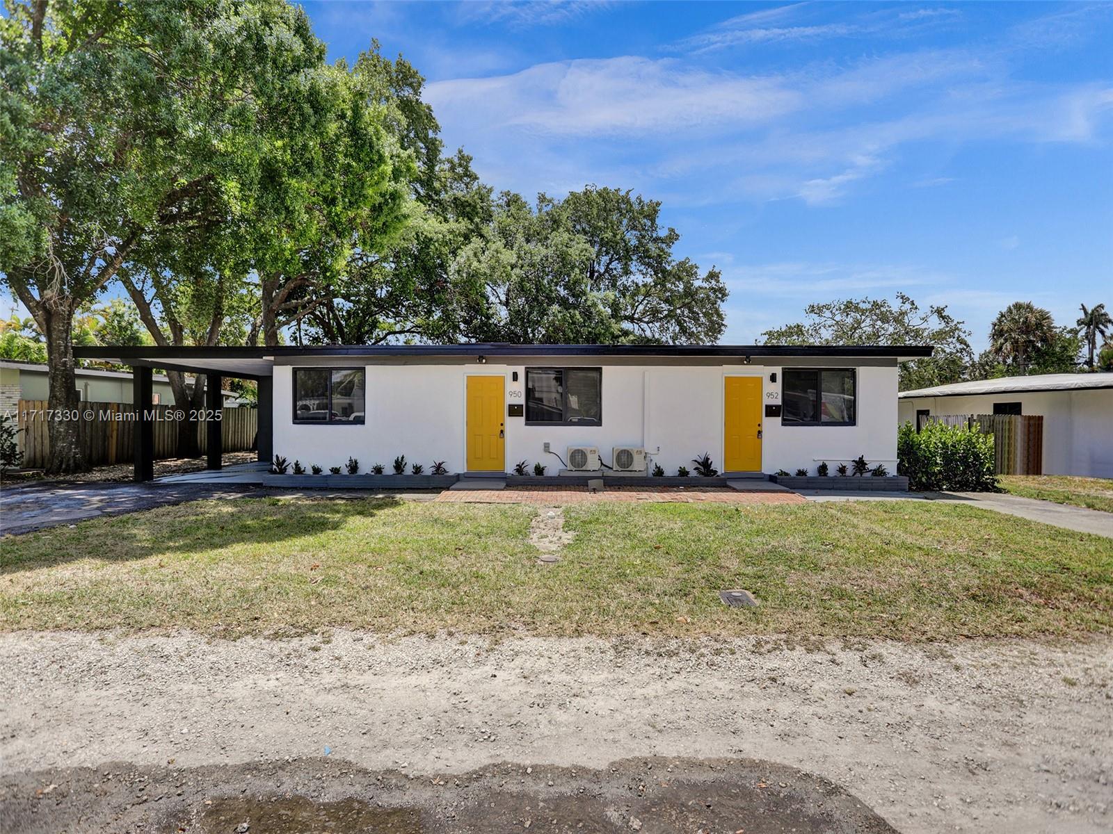 950 SW 29th St Picture