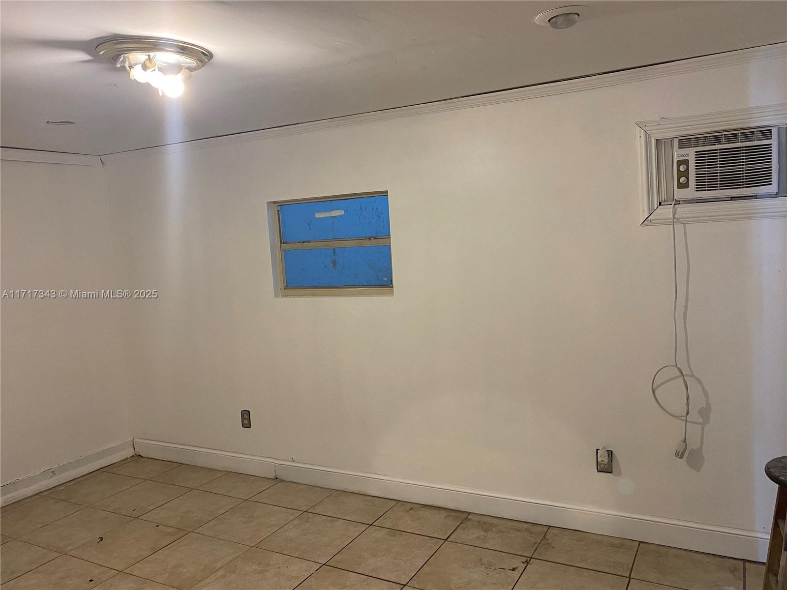 5712 Sw 25th St #2 Property Photo 8