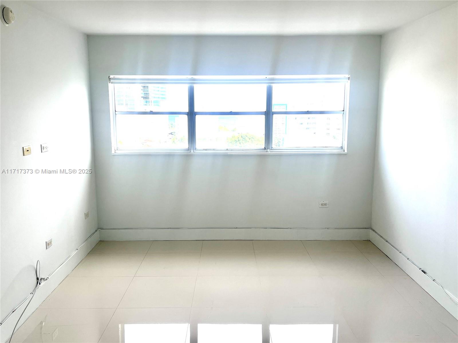 1881 Washington Ave 11d Property Photo 10
