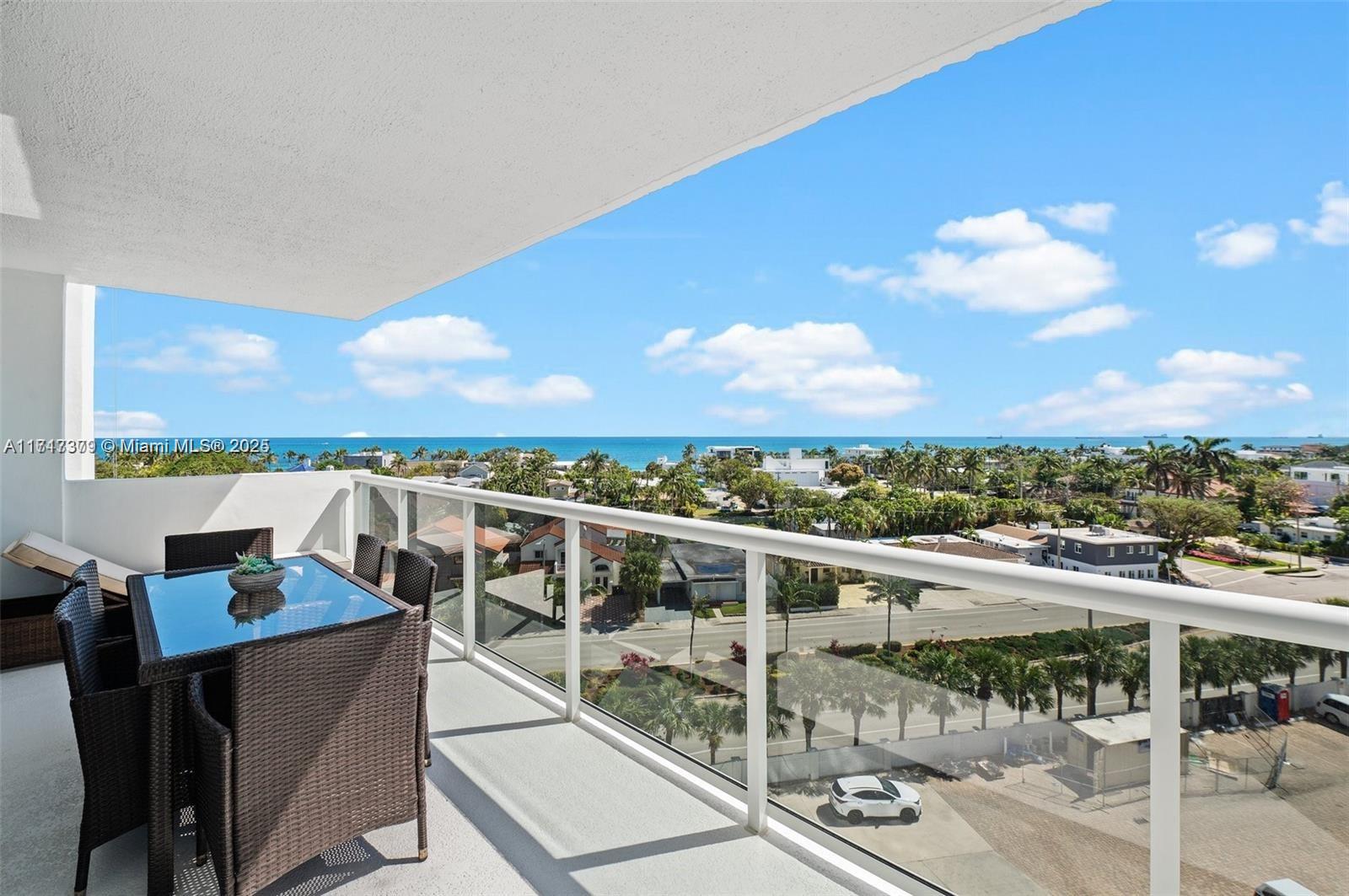2715 N Ocean Blvd 7c Property Photo 3