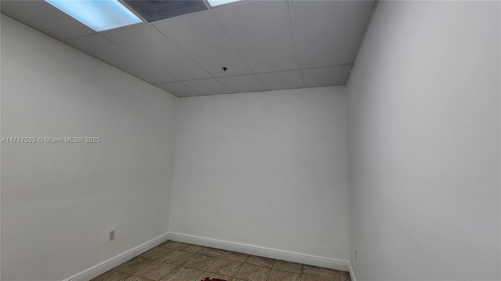 7766 Nw 46th St Property Photo 18