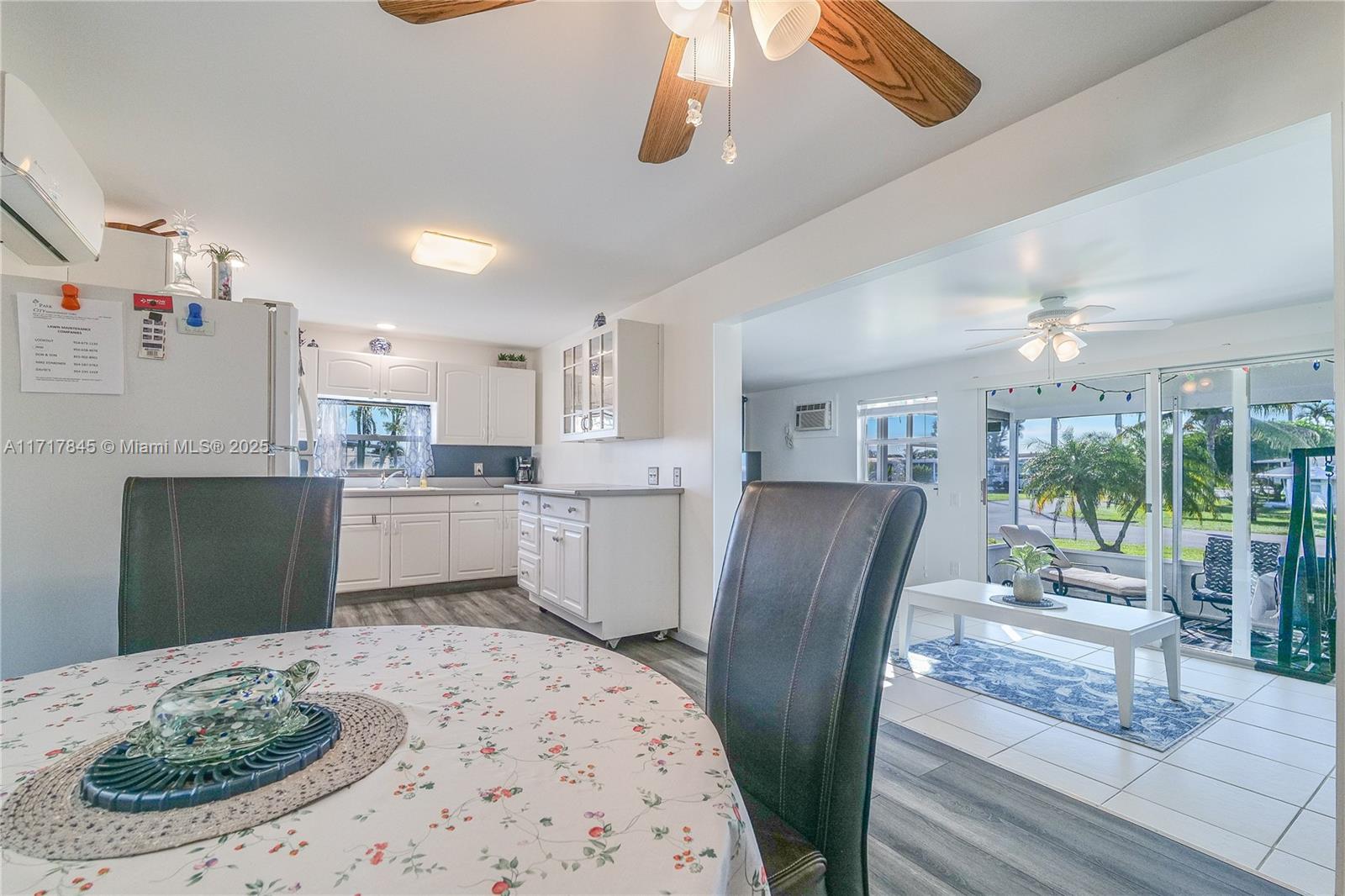 8501 Sw 18th Ct Property Photo 8