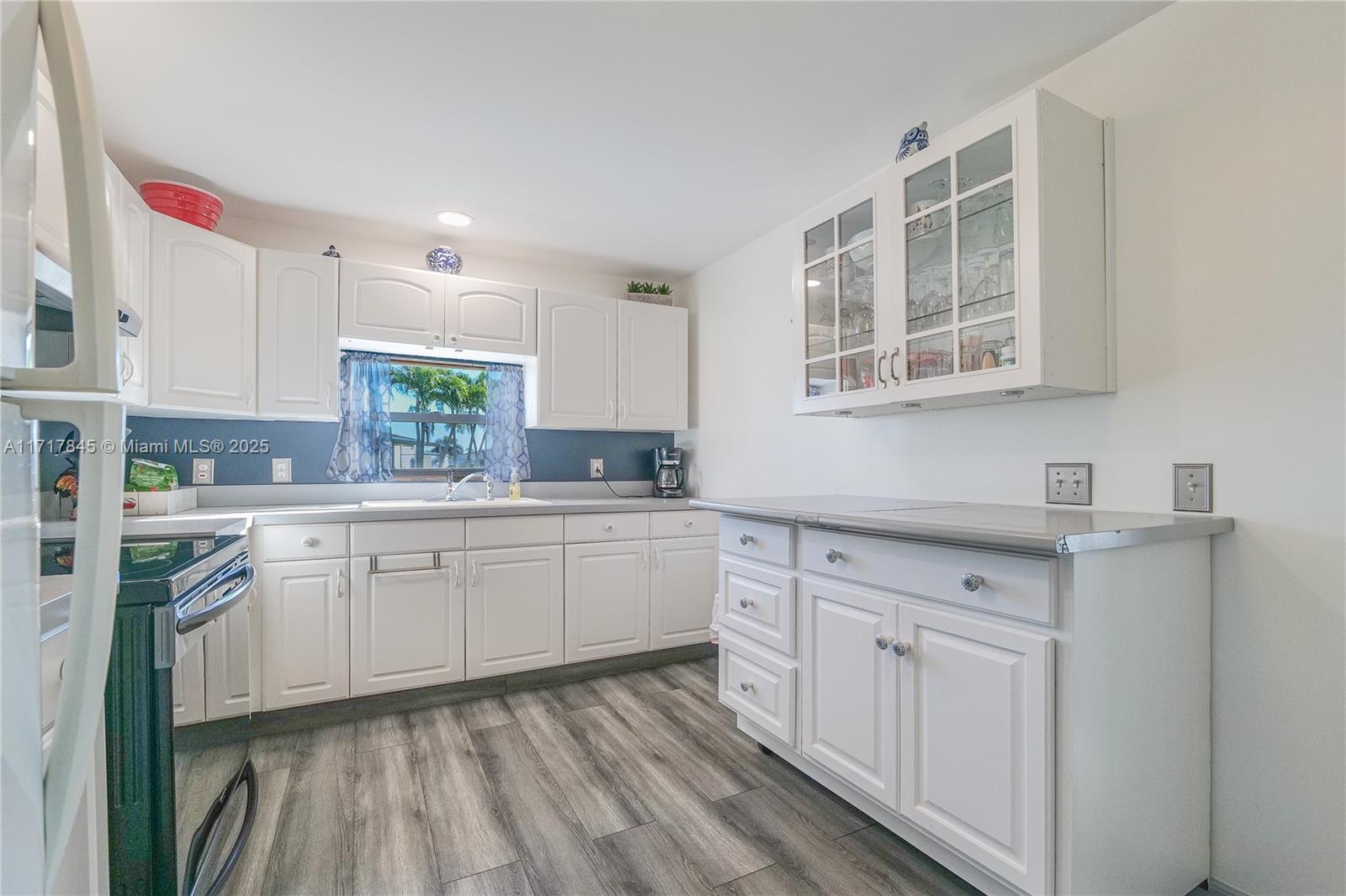 8501 Sw 18th Ct Property Photo 10