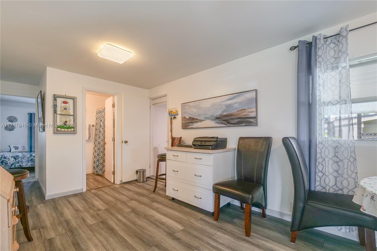 8501 Sw 18th Ct Property Photo 12