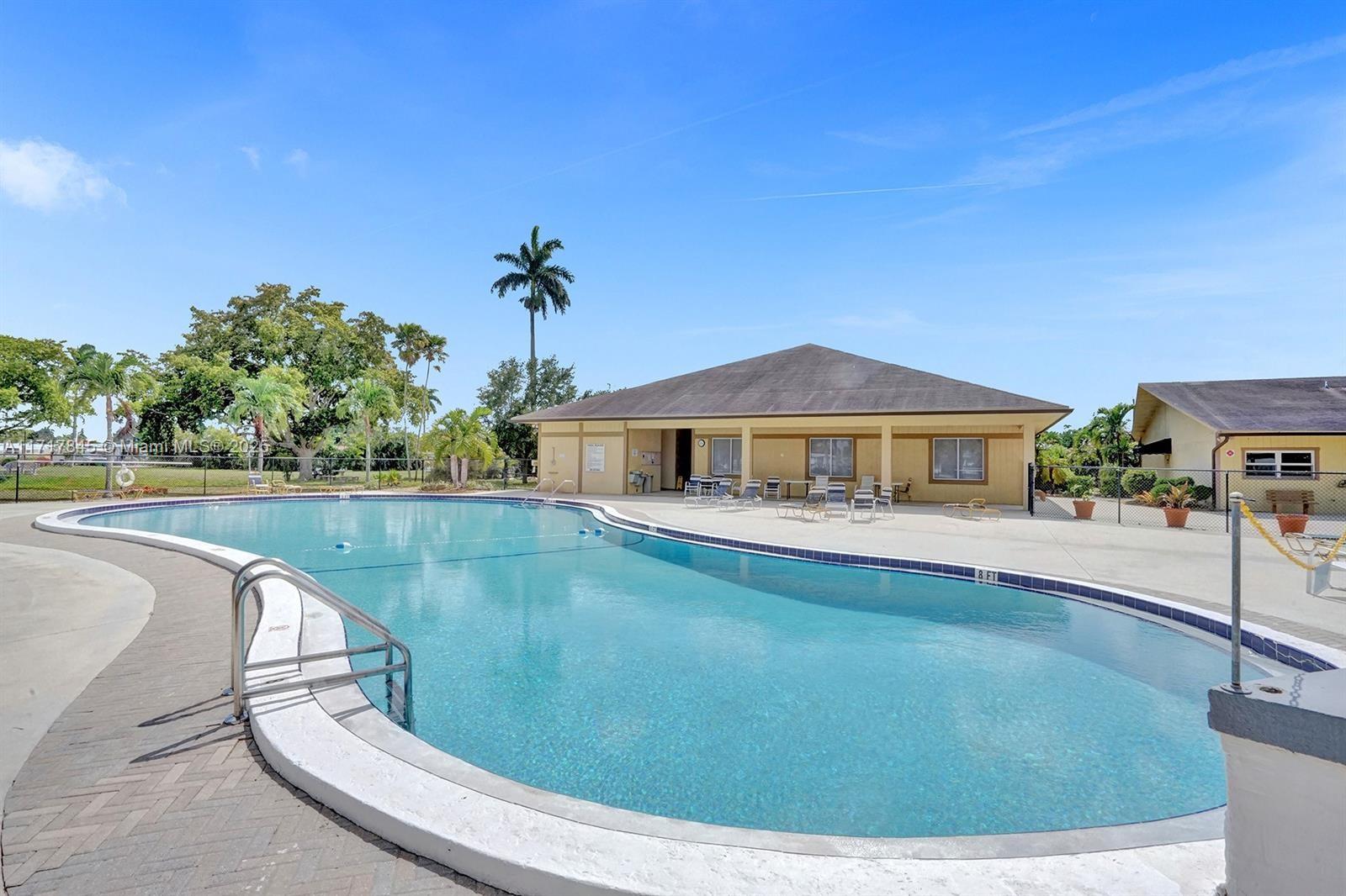 8501 Sw 18th Ct Property Photo 42