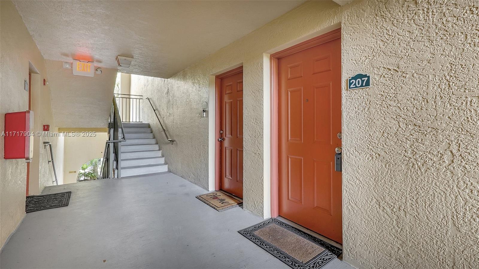 2496 Centergate Dr 207 Property Photo 4
