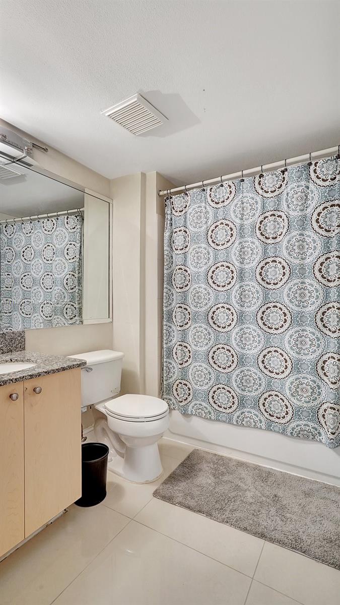 2496 Centergate Dr 207 Property Photo 23
