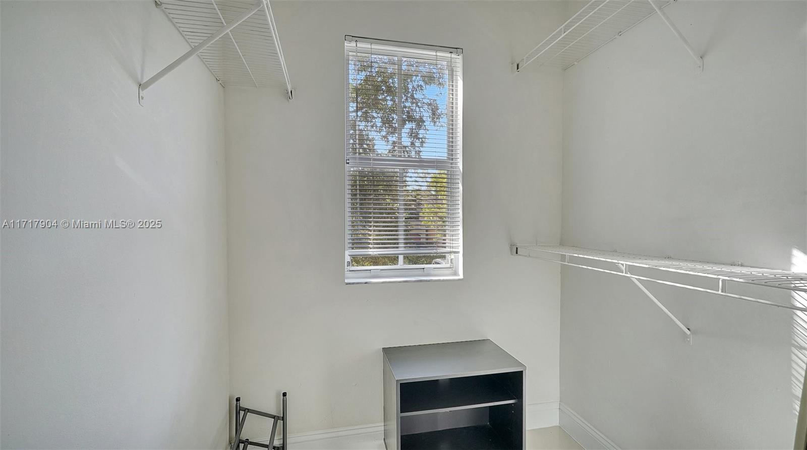 2496 Centergate Dr 207 Property Photo 33