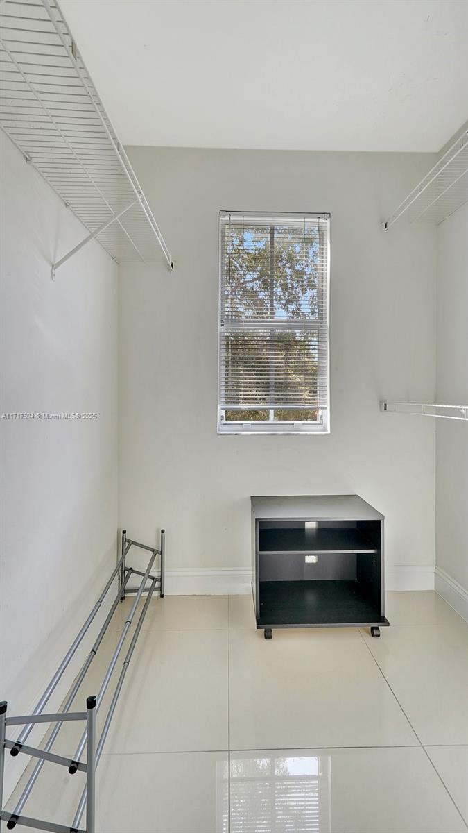 2496 Centergate Dr 207 Property Photo 34