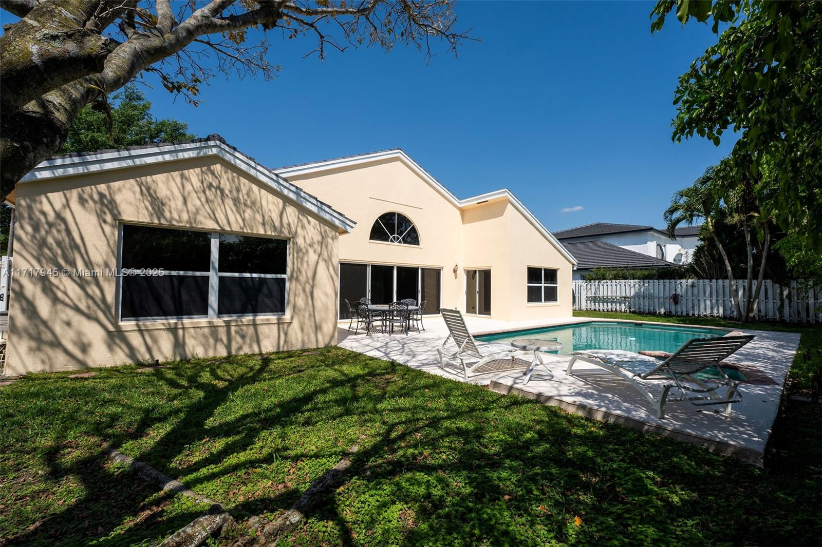 13080 Nw 8th Ct Property Photo 1