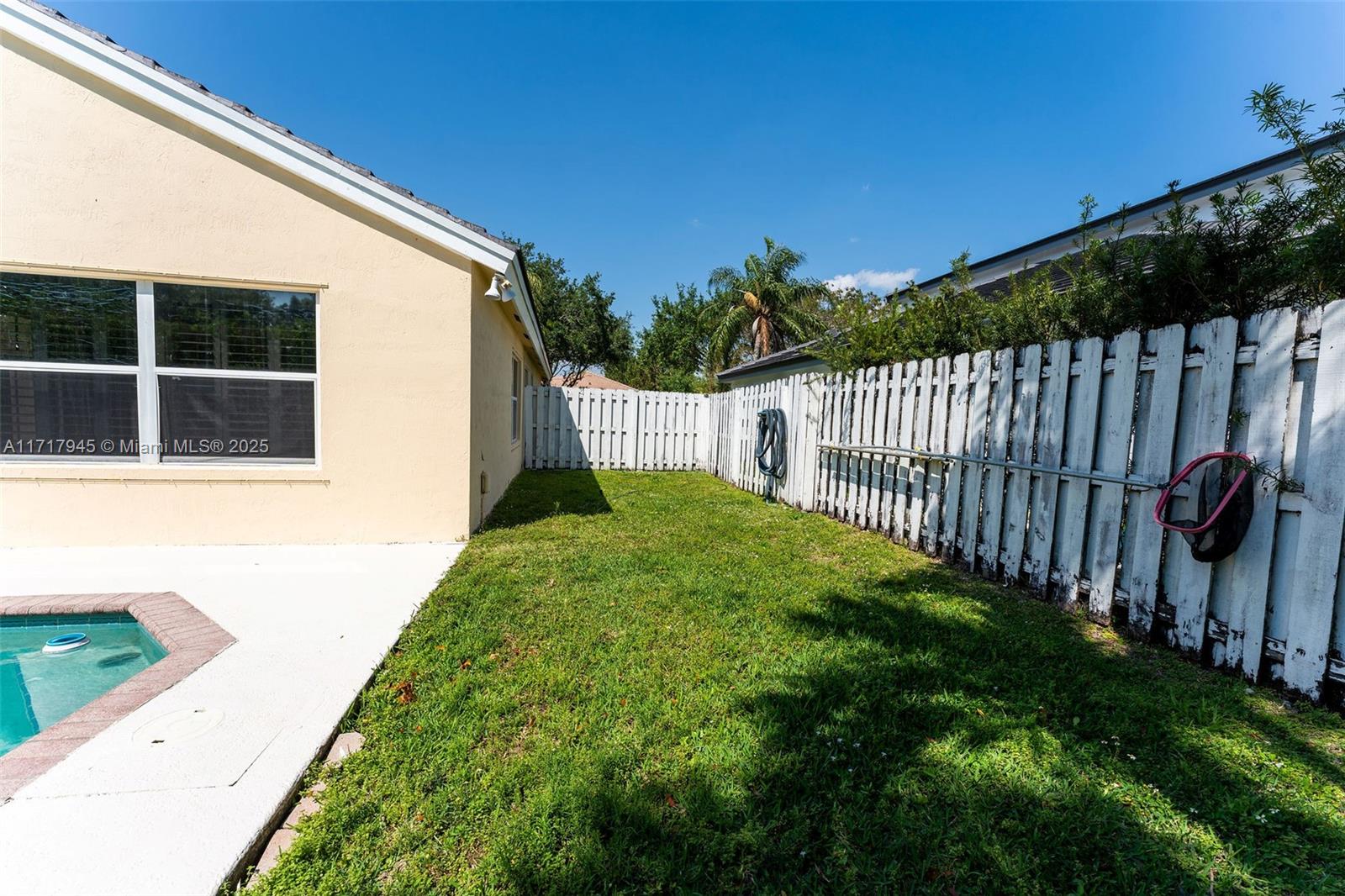 13080 Nw 8th Ct Property Photo 52