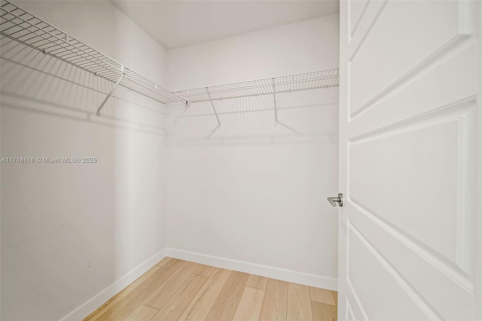 555 Ne 8th St 1308 Property Photo 19