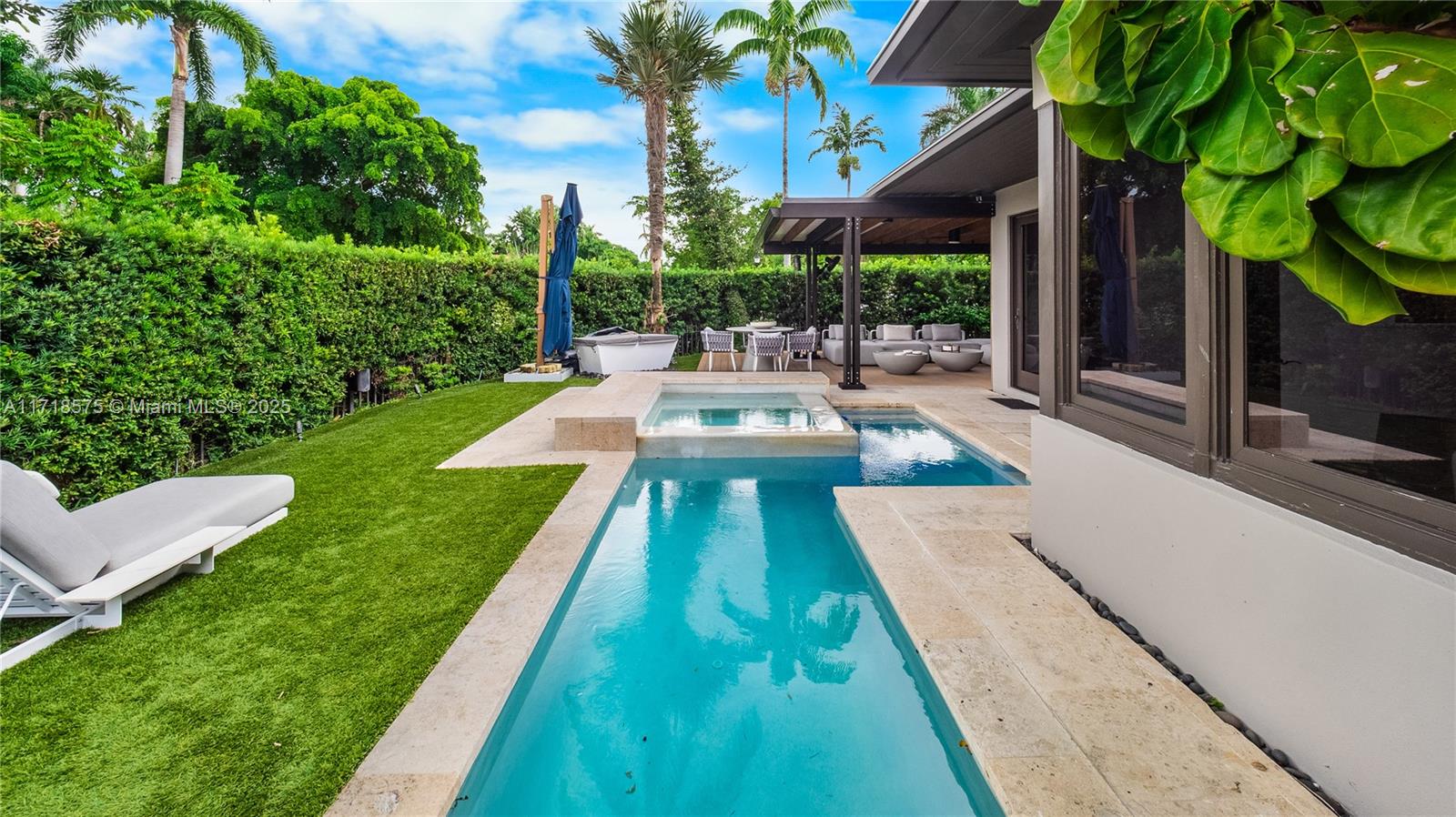 200 E Rivo Alto Dr Property Photo 28