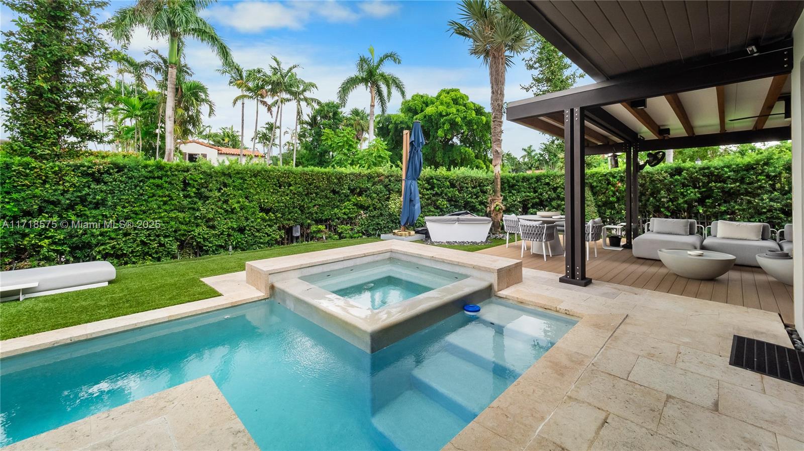 200 E Rivo Alto Dr Property Photo 33