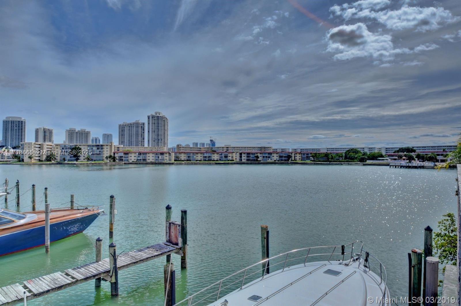 18081 Biscayne Blvd 802 Property Photo 5