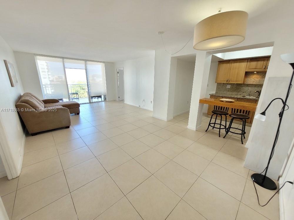 18081 Biscayne Blvd 802 Property Photo 28
