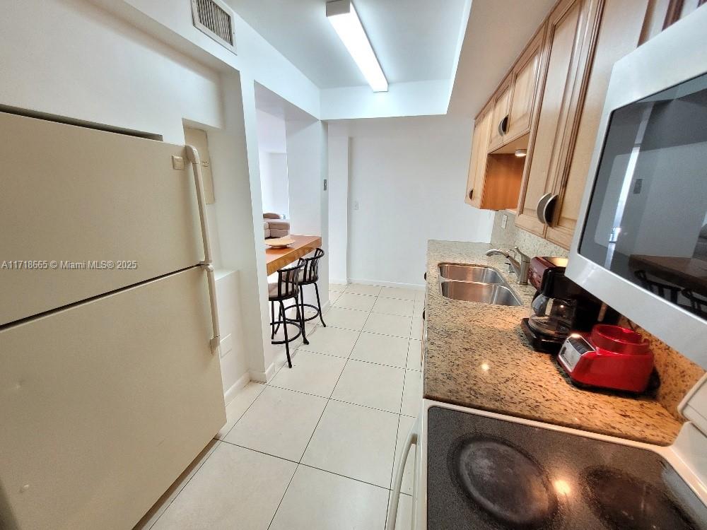 18081 Biscayne Blvd 802 Property Photo 39