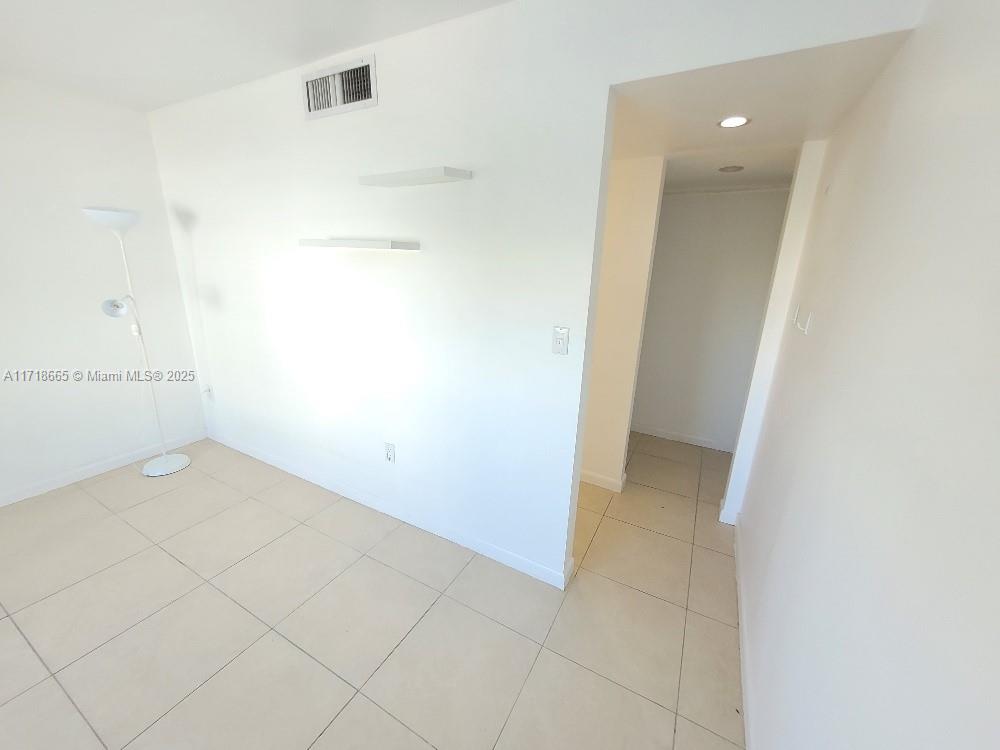 18081 Biscayne Blvd 802 Property Photo 47