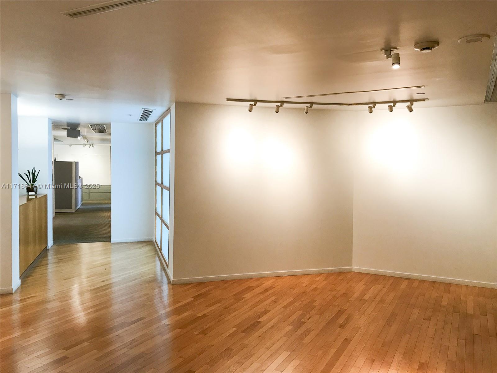 2100 Ponce De Leon Blvd Mezzanine Property Photo 5