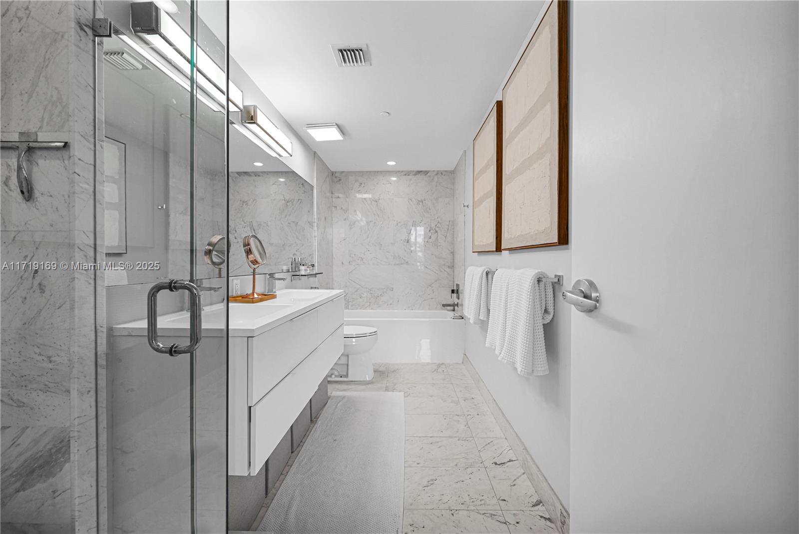 9940 W Bay Harbor Dr 3c-n Property Photo 10