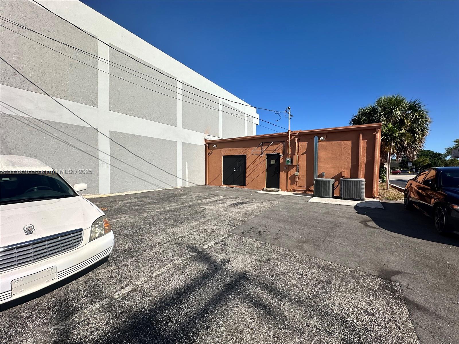 4614 Hollywood Blvd Property Photo 10