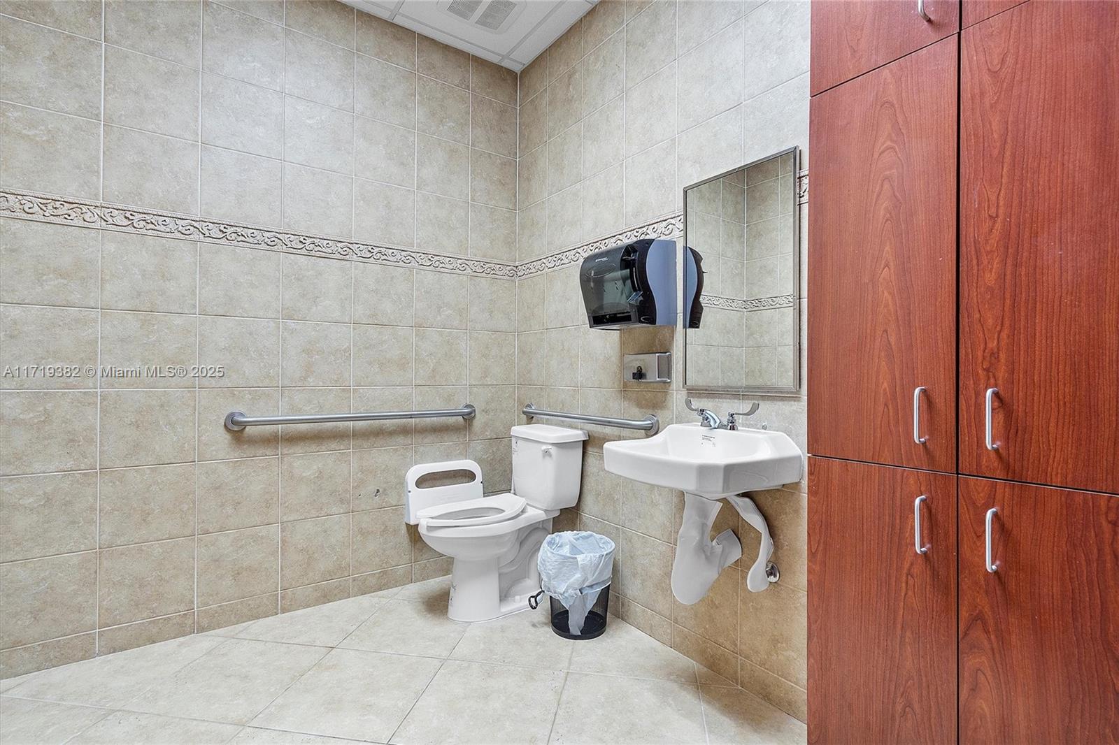 2883 Executive Park Dr 200 Property Photo 22