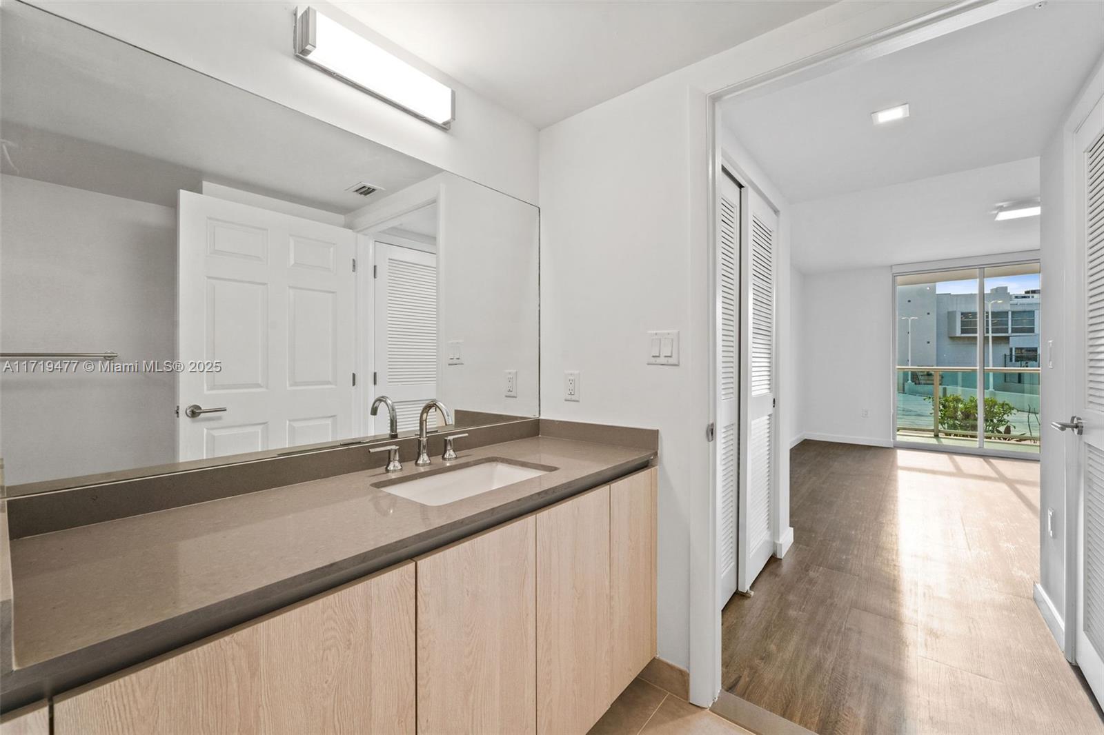 1500 Bay Rd M-0922 Property Photo 32