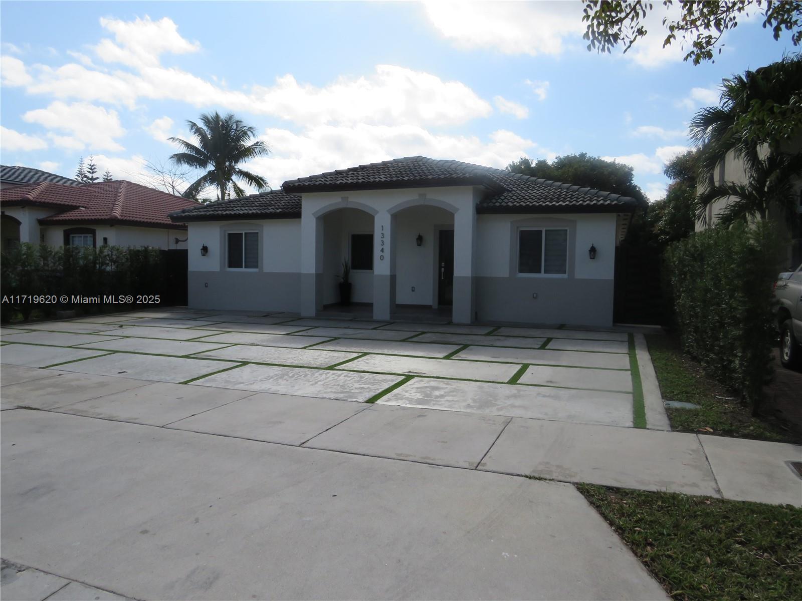 13340 Sw 282nd St Property Photo 3