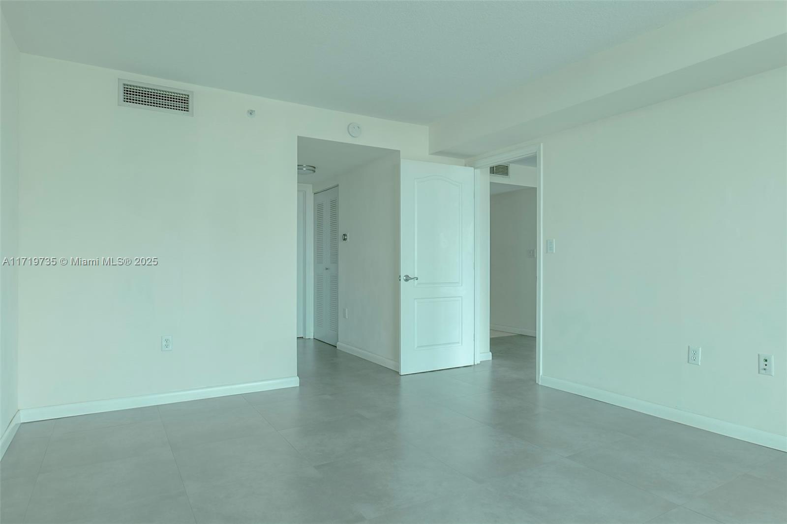 2101 Brickell Ave 2103 Property Photo 14