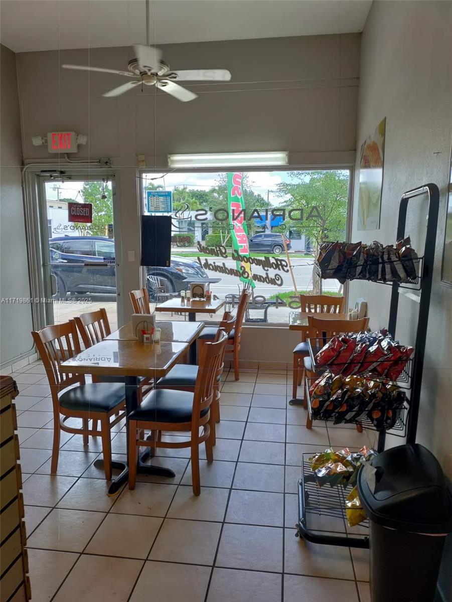 2418 Hollywood Blvd Property Photo 4