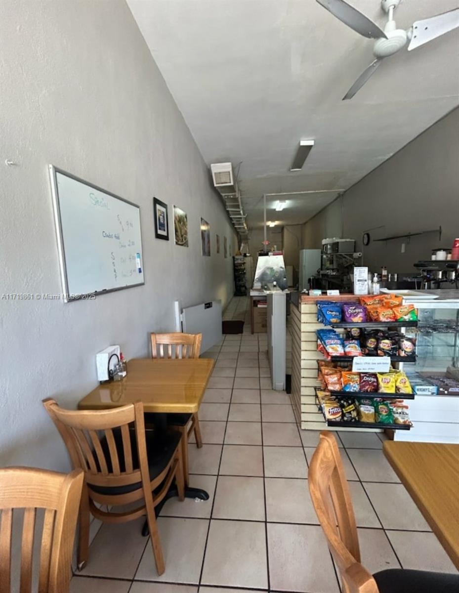 2418 Hollywood Blvd Property Photo 14
